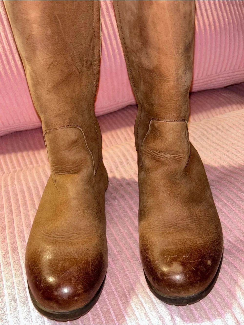 UGG Seldon Tall Brown Leather Riding Boots – Distressed Equestrian Style